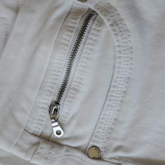 7SEVEN JEANS,SKINNY,EMBELLISHED BACK POCKETS, SMALL ZIPPERED POCKET TAPERED LEG - Picture 11 of 16